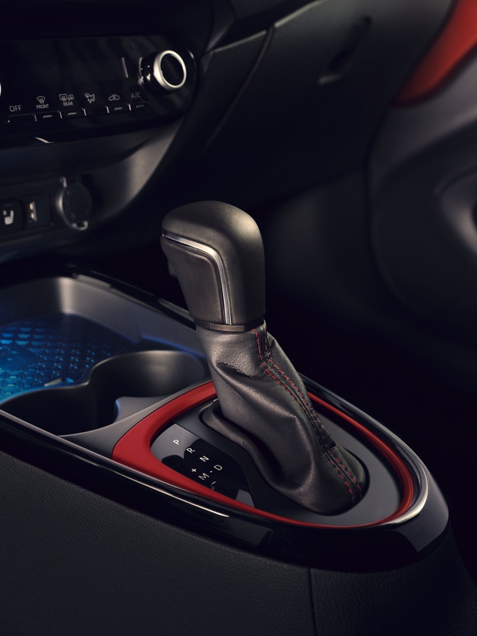 Το προηγμένο S-CVT κιβώτιο ταχυτήτων κάνει την οδήγηση στην πόλη ομαλή και διασκεδαστική.