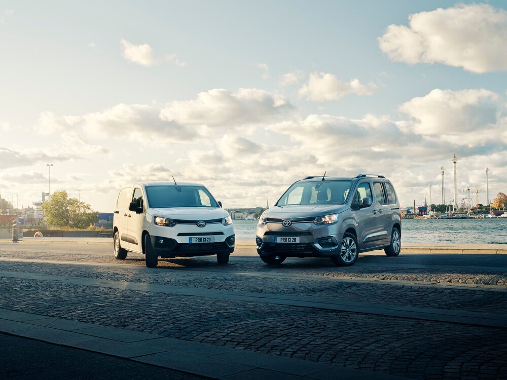 Ο,ΤΙ ΘΑ ΠΕΡΙΜΕΝΑΤΕ ΑΠΟ ΤΗΝ TOYOTA, ΣΕ ΕΝΑ VAN.