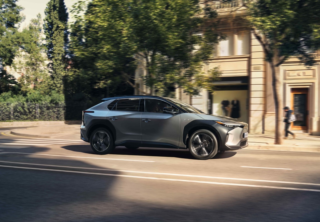 Ανακαλύψτε τα Ηλεκτρικά Αυτοκίνητα Toyota All-Electric