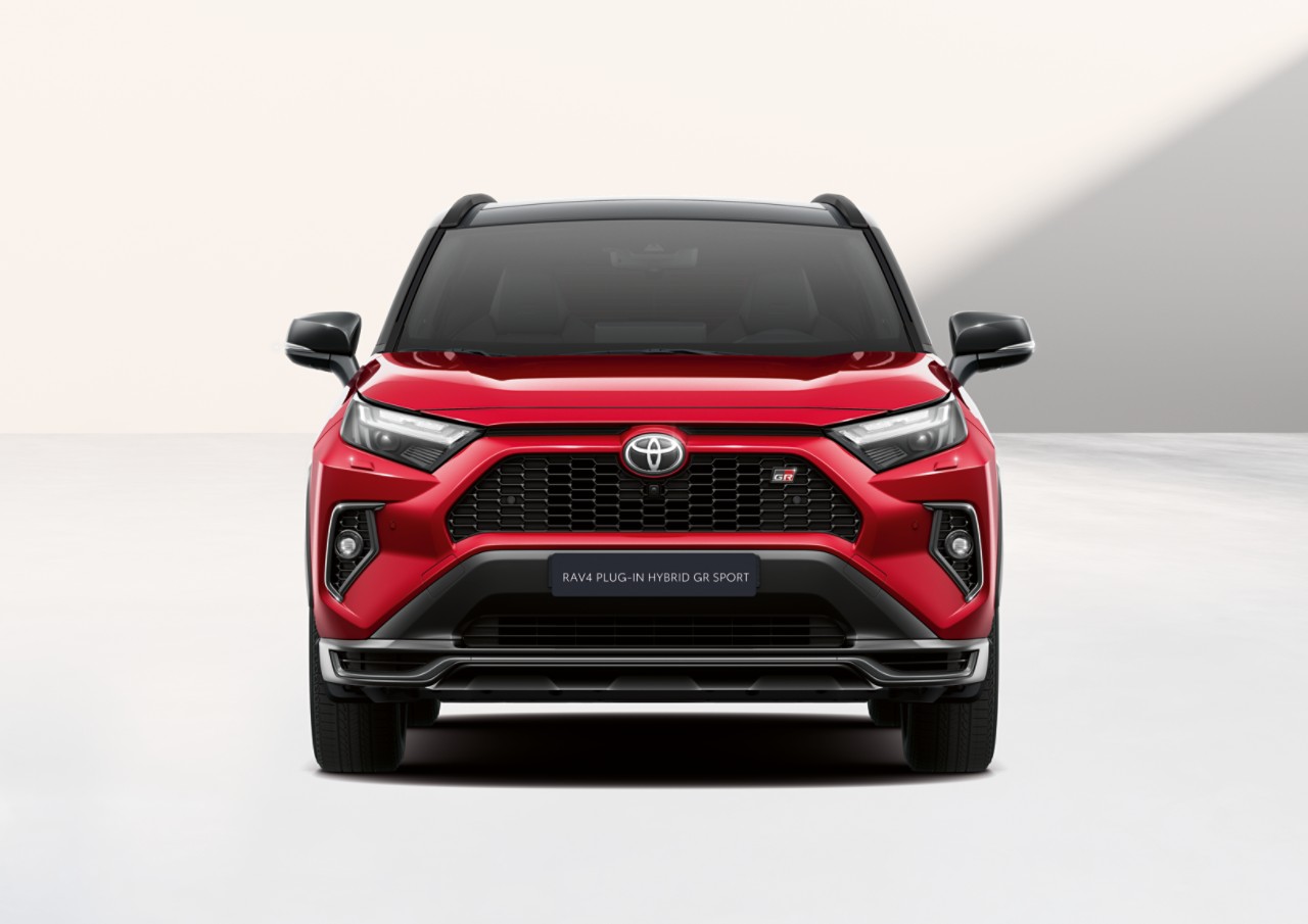 Το μπροστινό μέρος του RAV4 plug-in