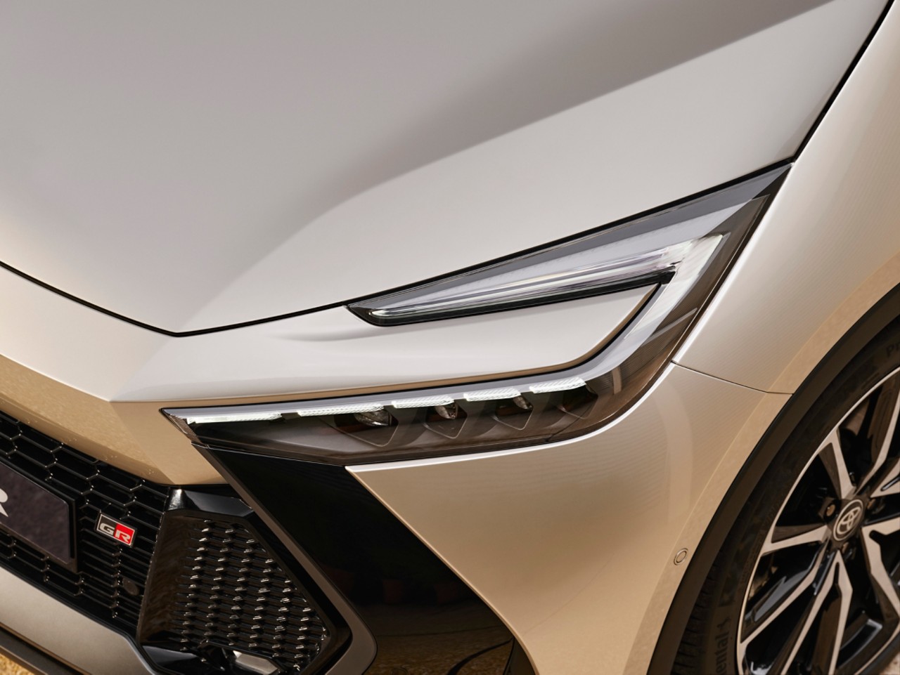 νέο toyota C-HR